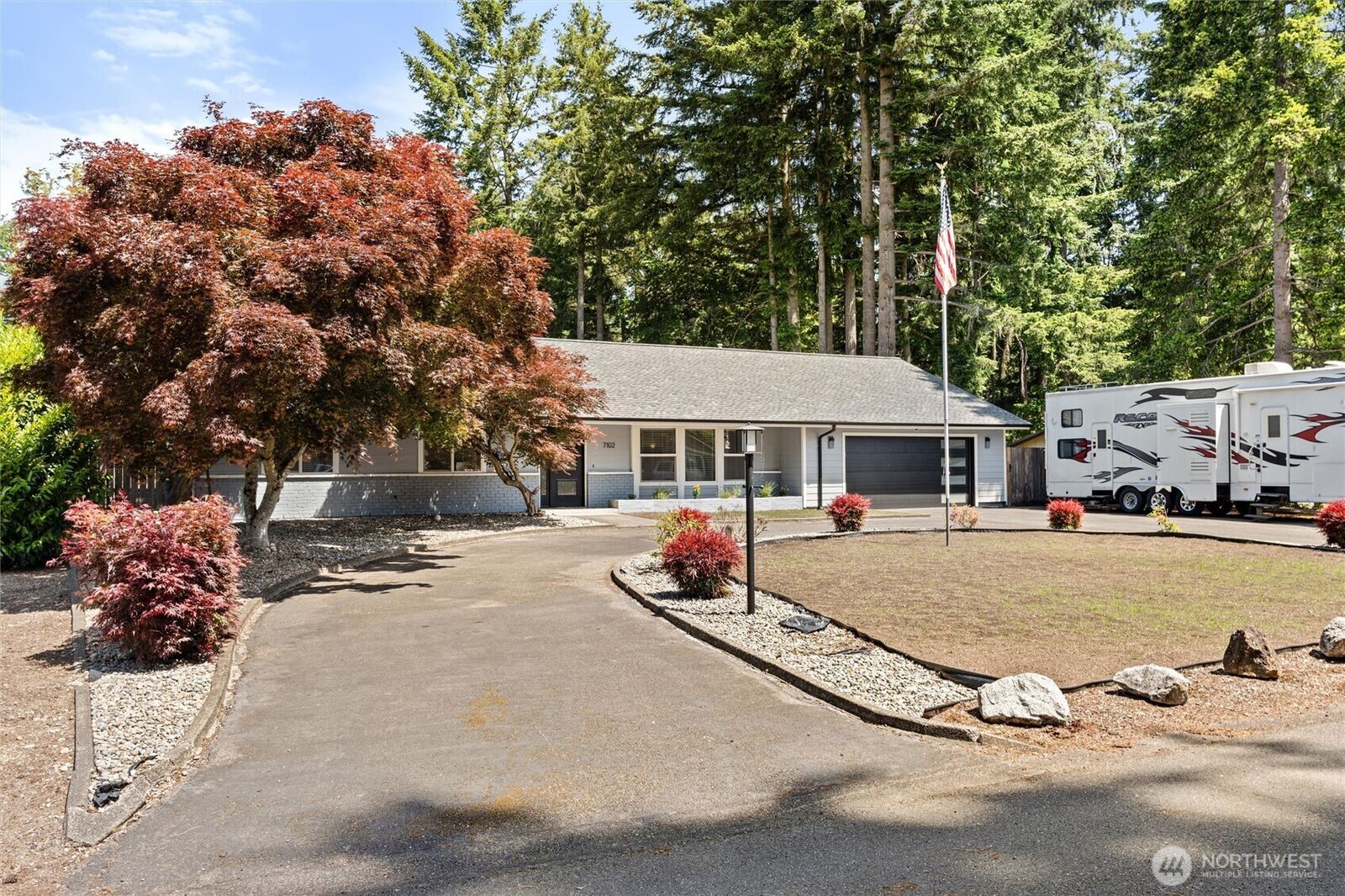 Property Photo:  7102  Sierra Drive SE  WA 98503