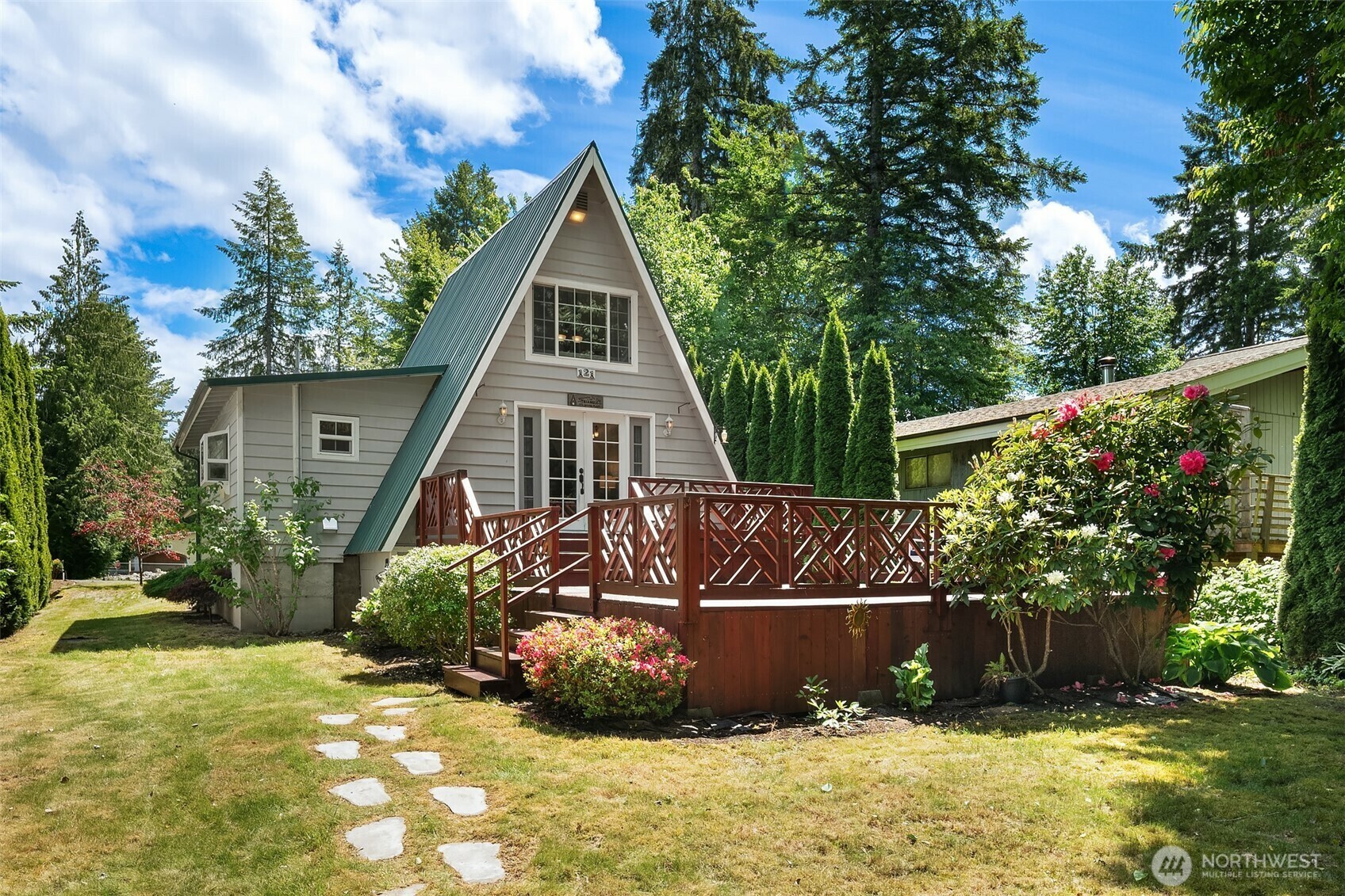 Property Photo: 121 NE Cherokee Beach Road WA 98528
