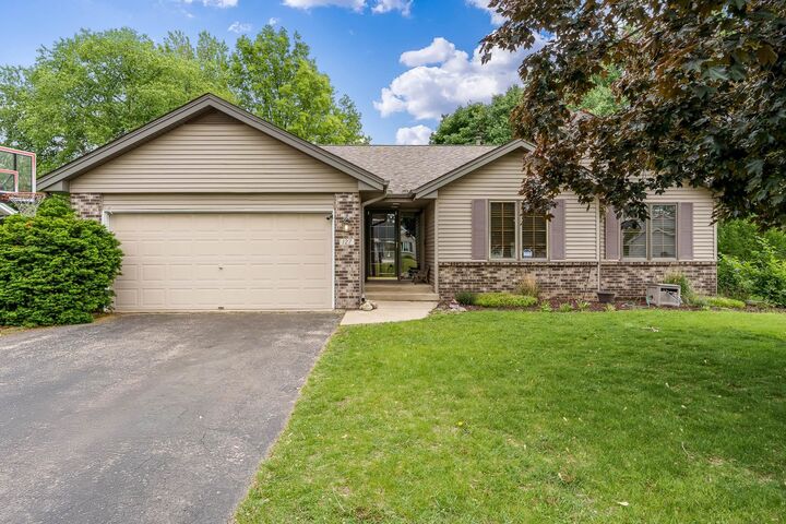 127 Pinecroft Ln  Rockton IL 61072 photo