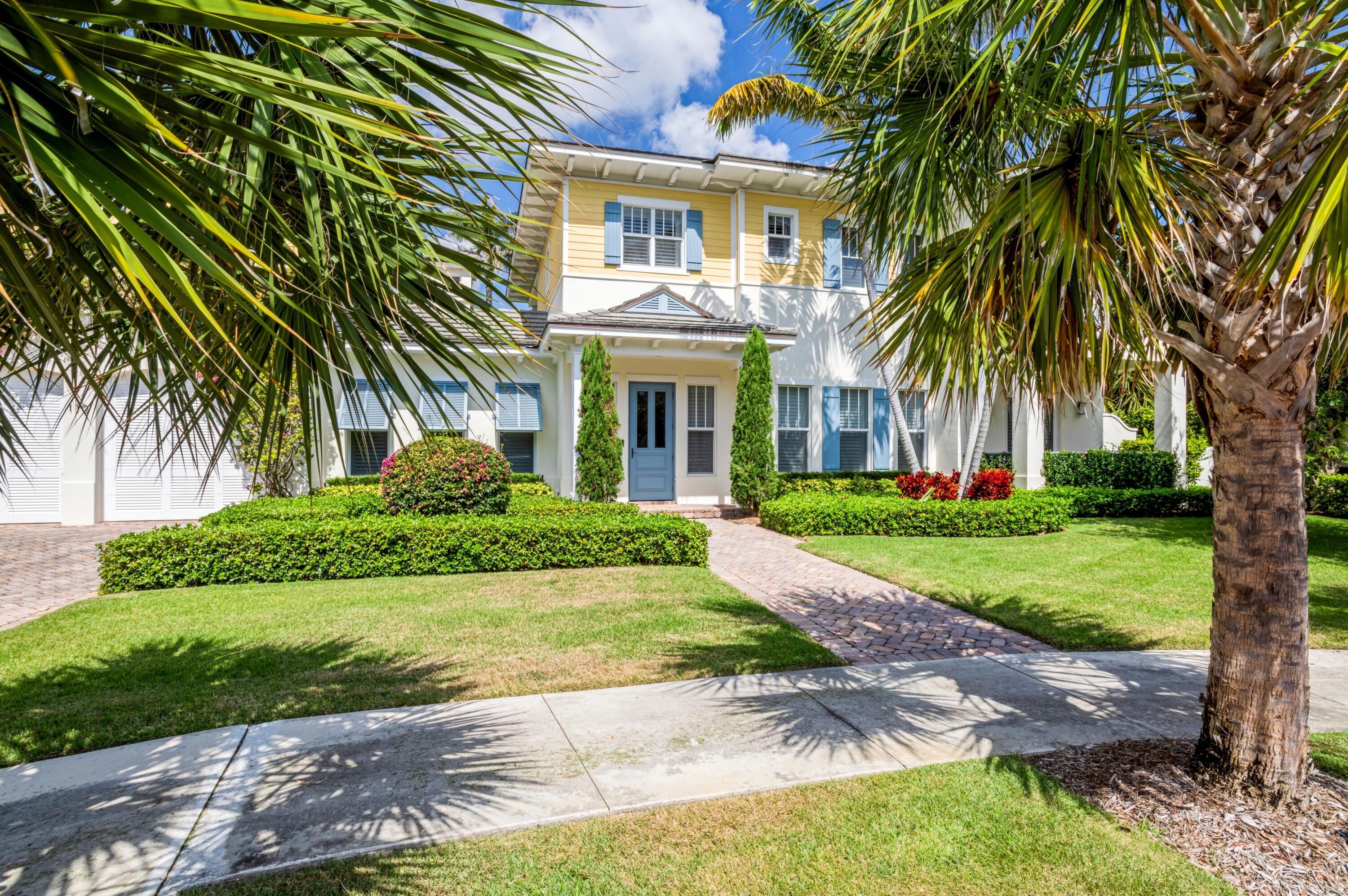 Property Photo: 110 Sea Lane FL 33483