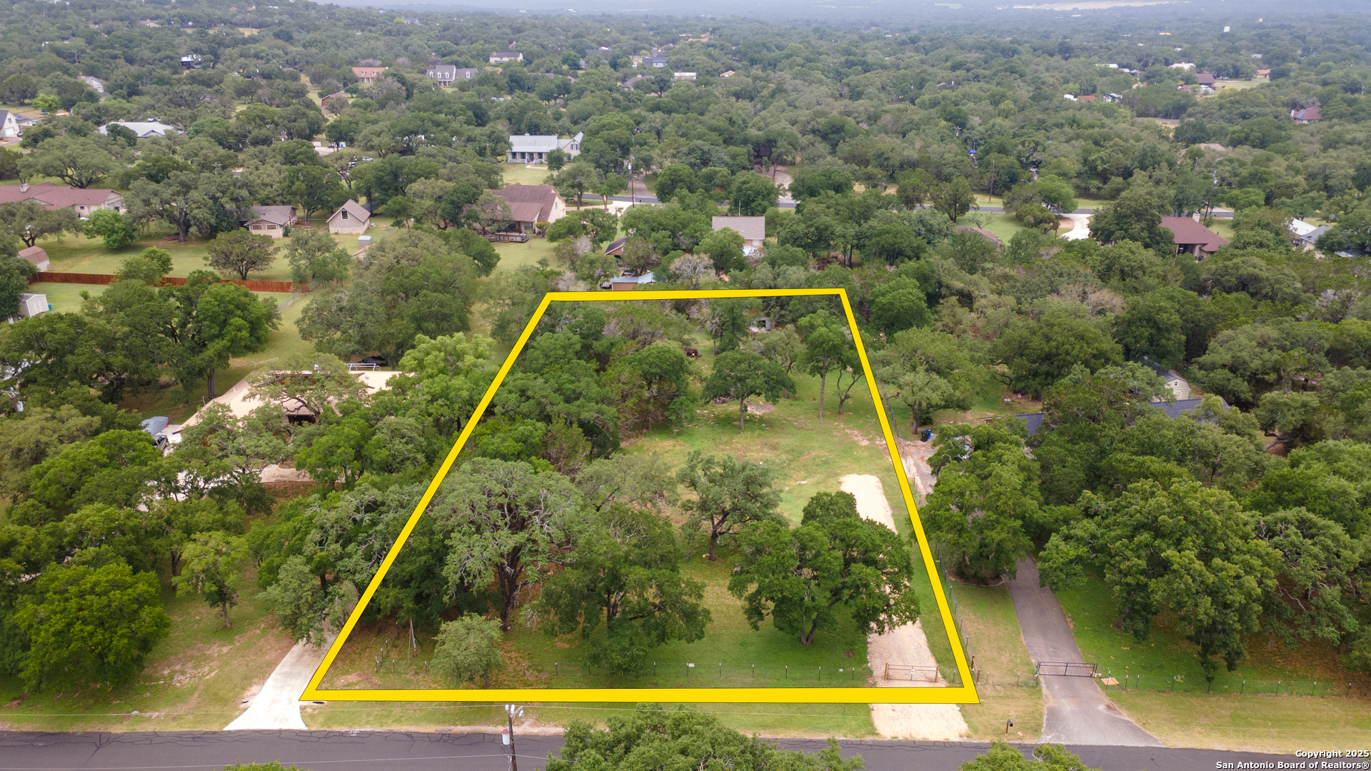 Property Photo: 6321 Circle Oak Dr TX 78163