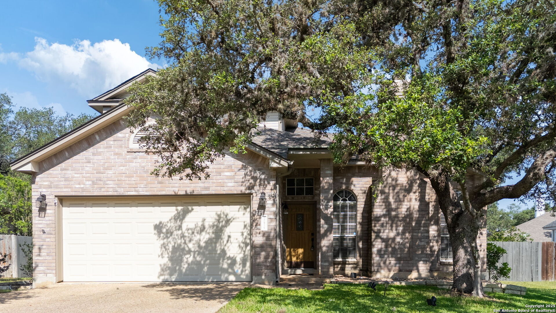 Property Photo: 17915 Crystal Knoll TX 78258