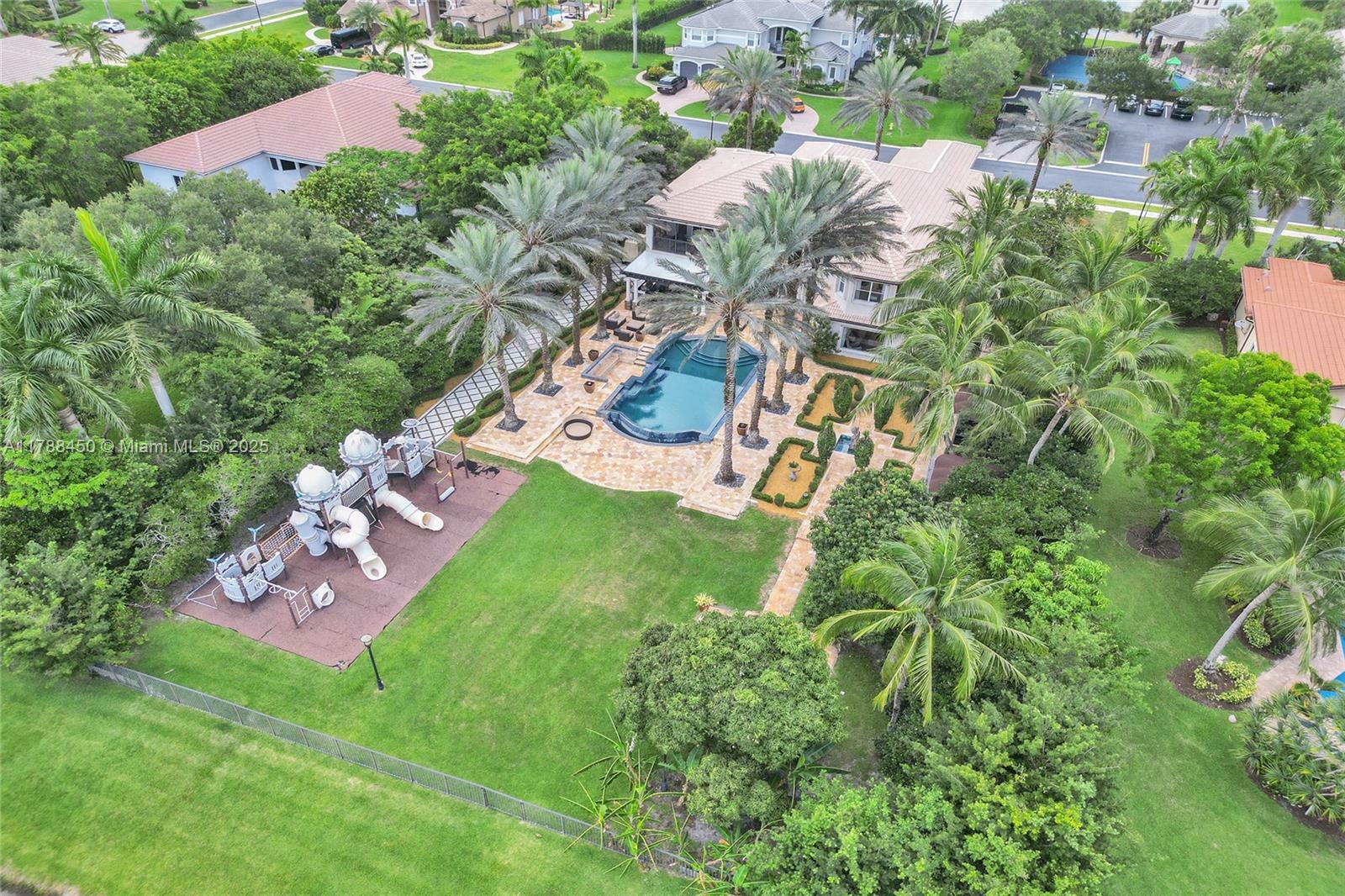 Property Photo: 11356 Canyon Maple Blvd FL 33330