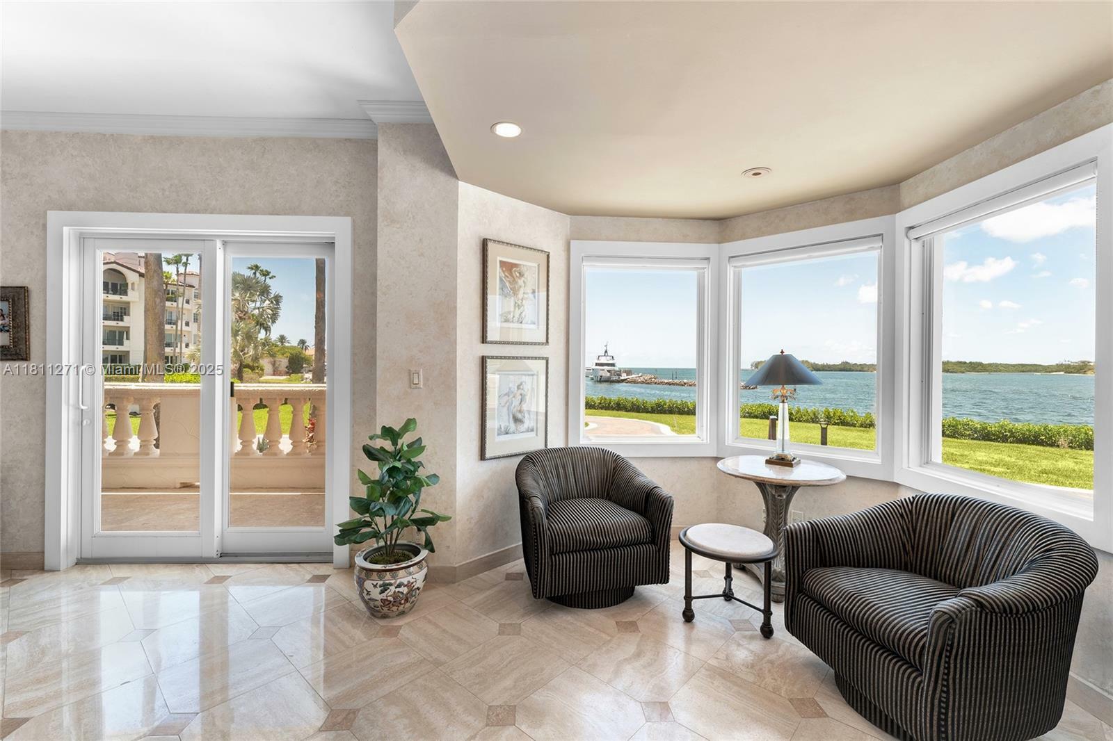Property Photo:  2213 Fisher Island Dr 3103  FL 33109 