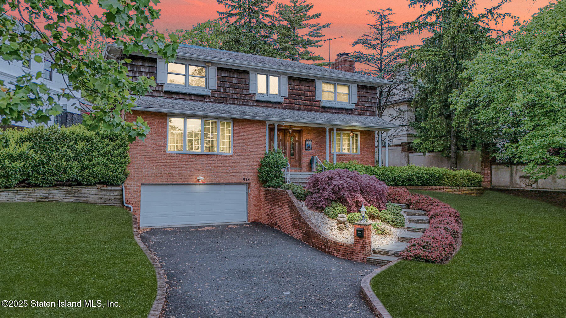 Property Photo: 533 Ocean Terrace NY 10301