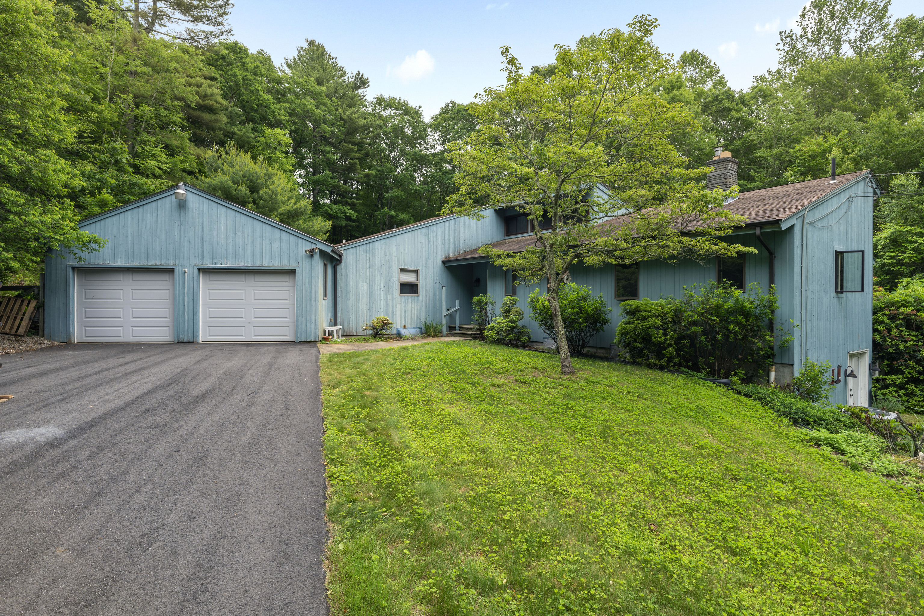 Property Photo: 205 Butlertown Road CT 06385