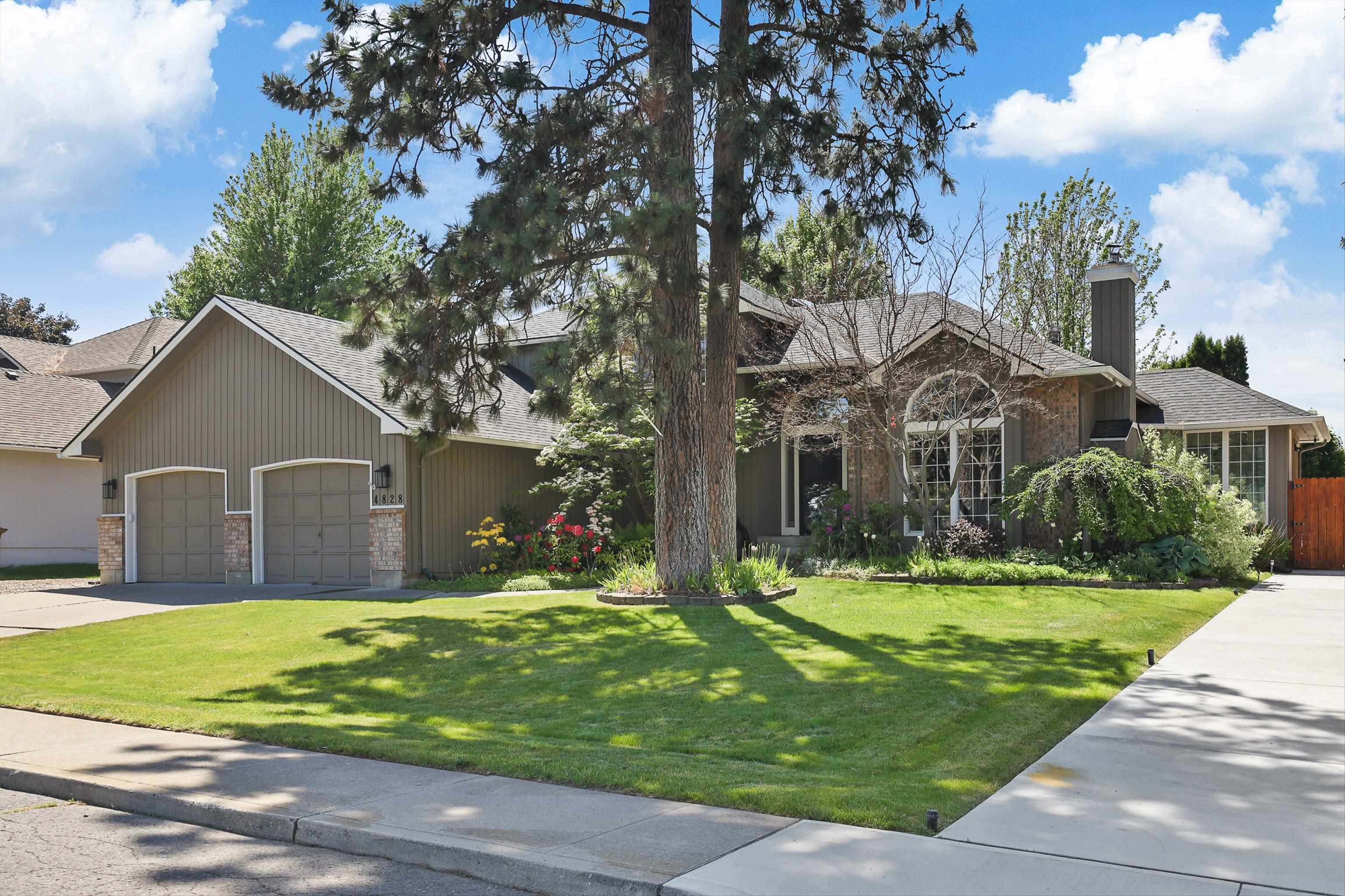 Property Photo: 4828 S Myrtle St WA 99223