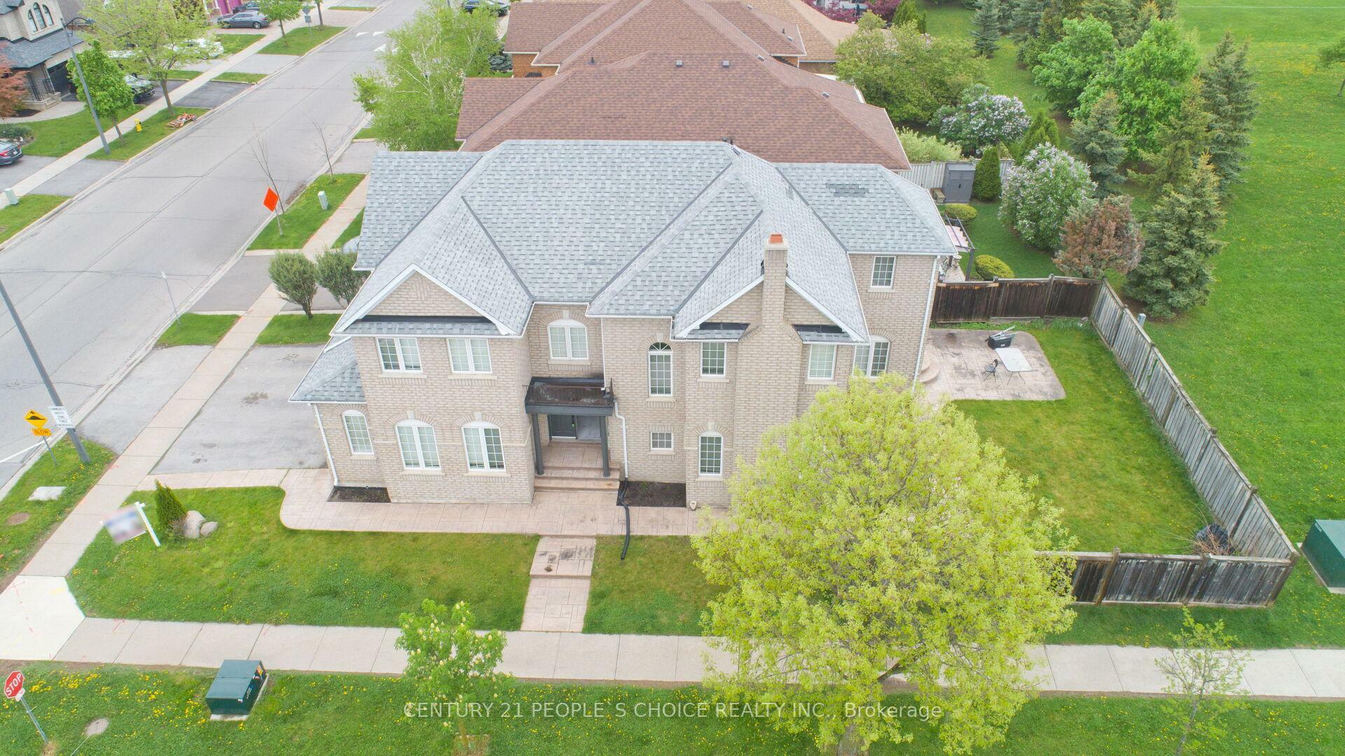 Property Photo: 159 Sonoma Boulevard ON L4H 1P2