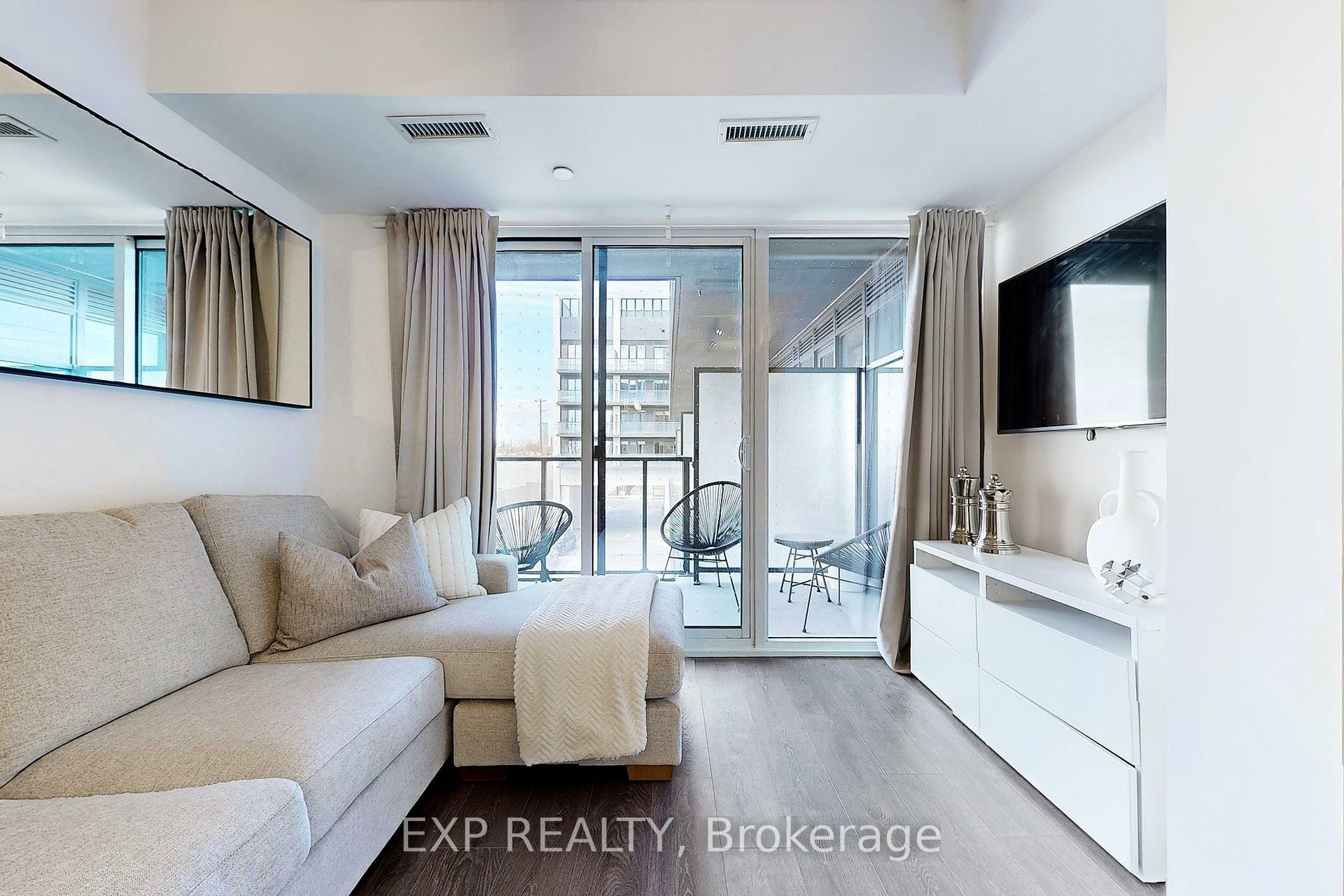 Property Photo: 36 Zorra Street 330 ON M8Z 0G5