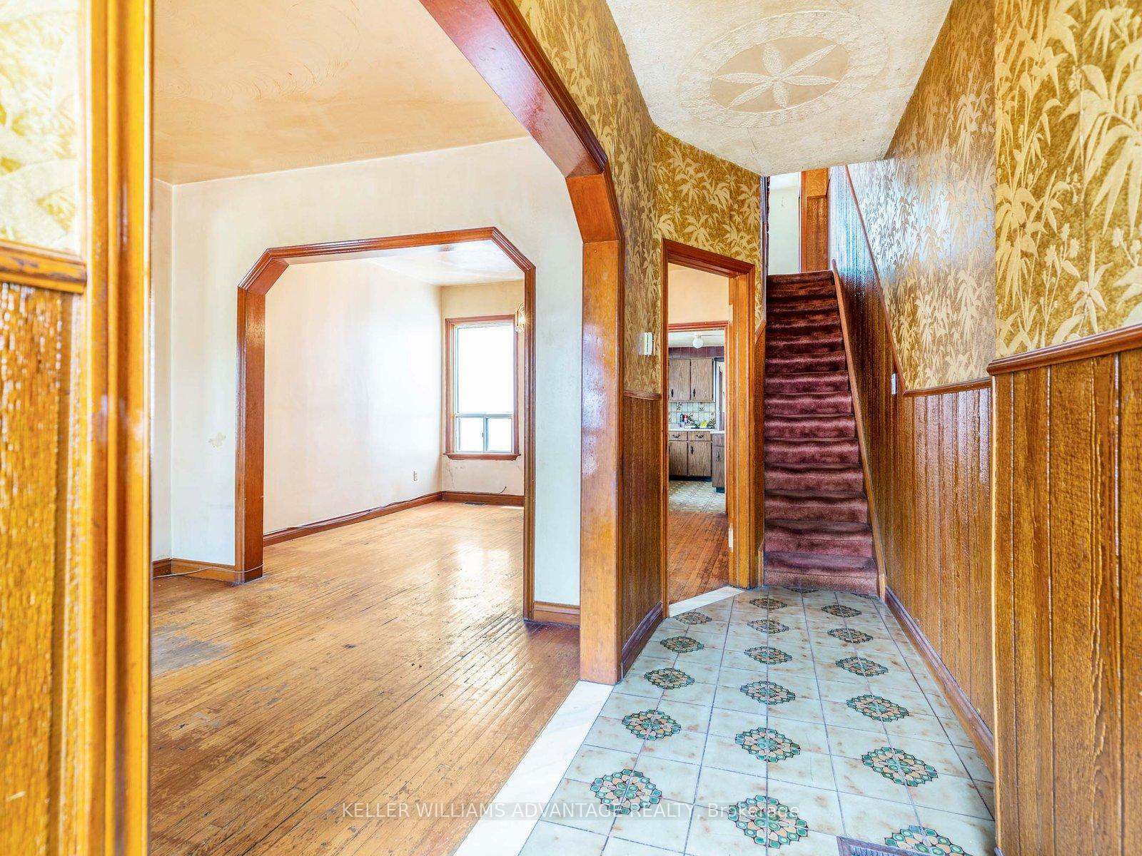 Property Photo: 28 Miller Street ON M6N 2Z7