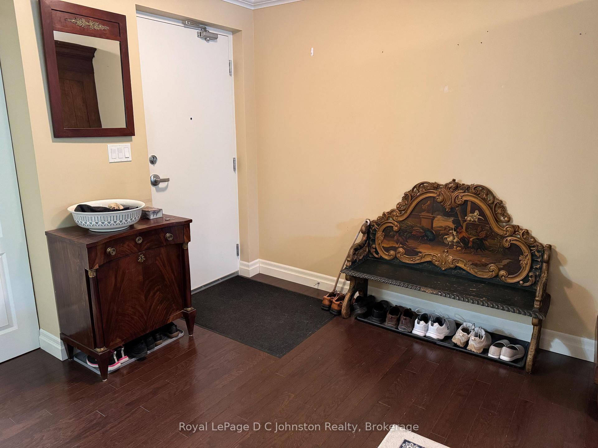Property Photo: 221 Adelaide Street 202 ON N0H 2L0