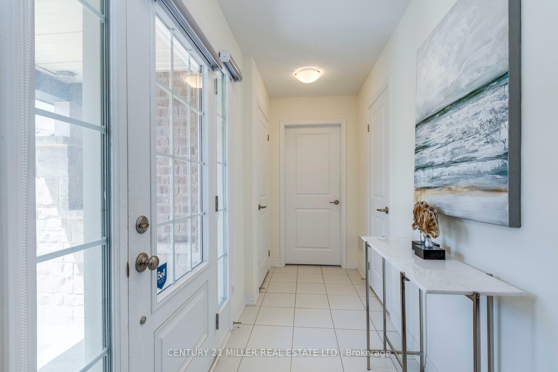 Photo de la propriété:  3473 Vernon Powell Drive  ON L6H 0X8 