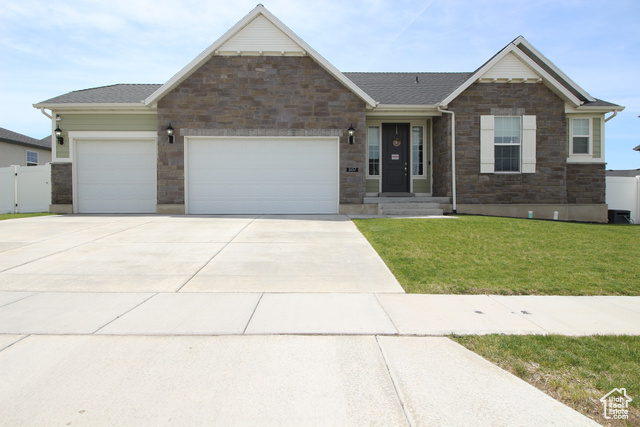 Property Photo: 1457 W 400 S UT 84075