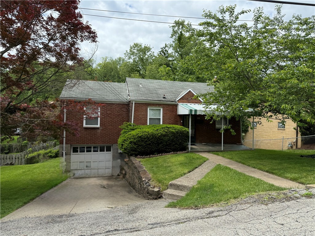 Property Photo: 3121 Crab Hollow Rd PA 15235