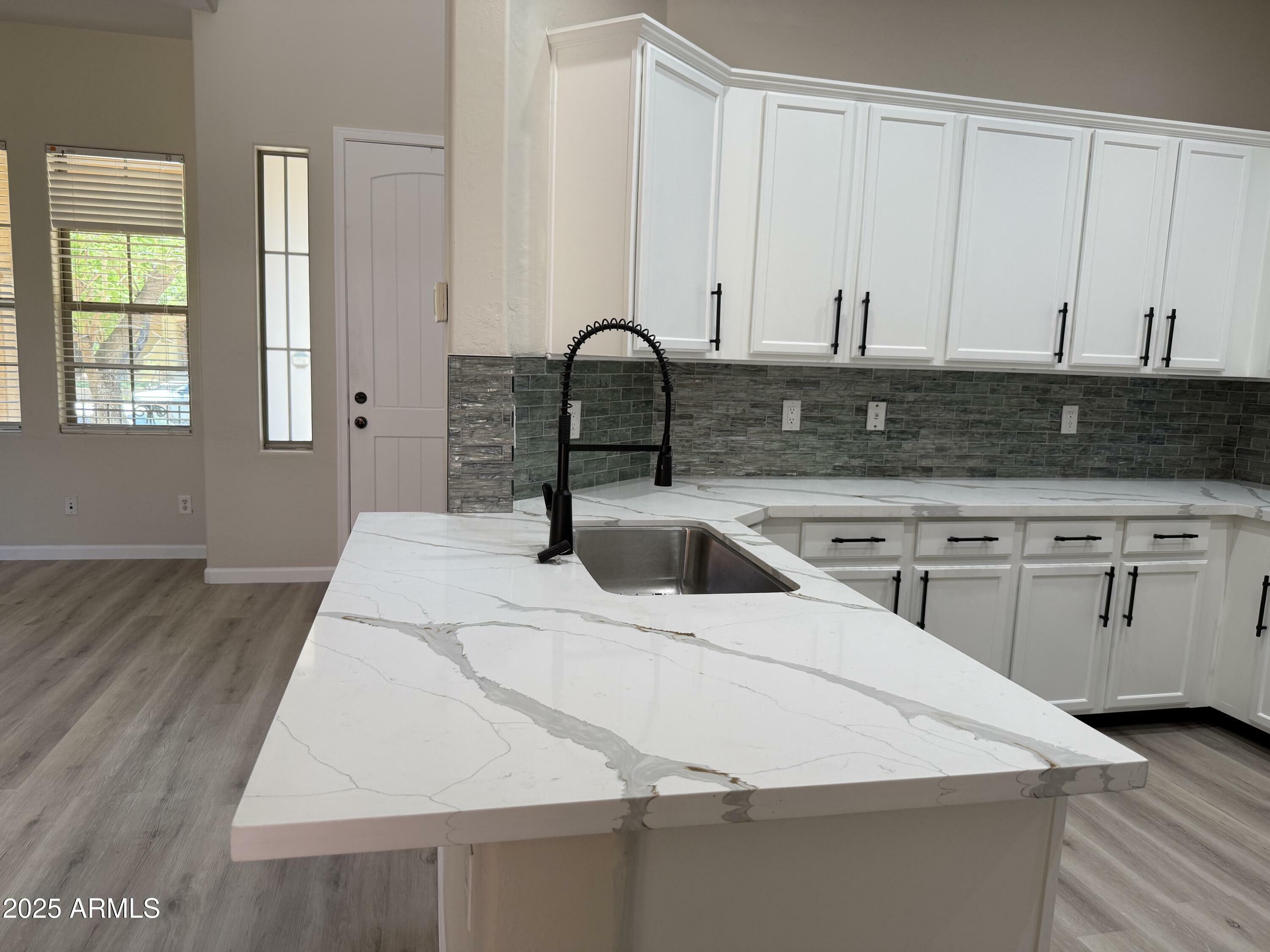 Property Photo: 21122 W Sunrise Lane AZ 85396