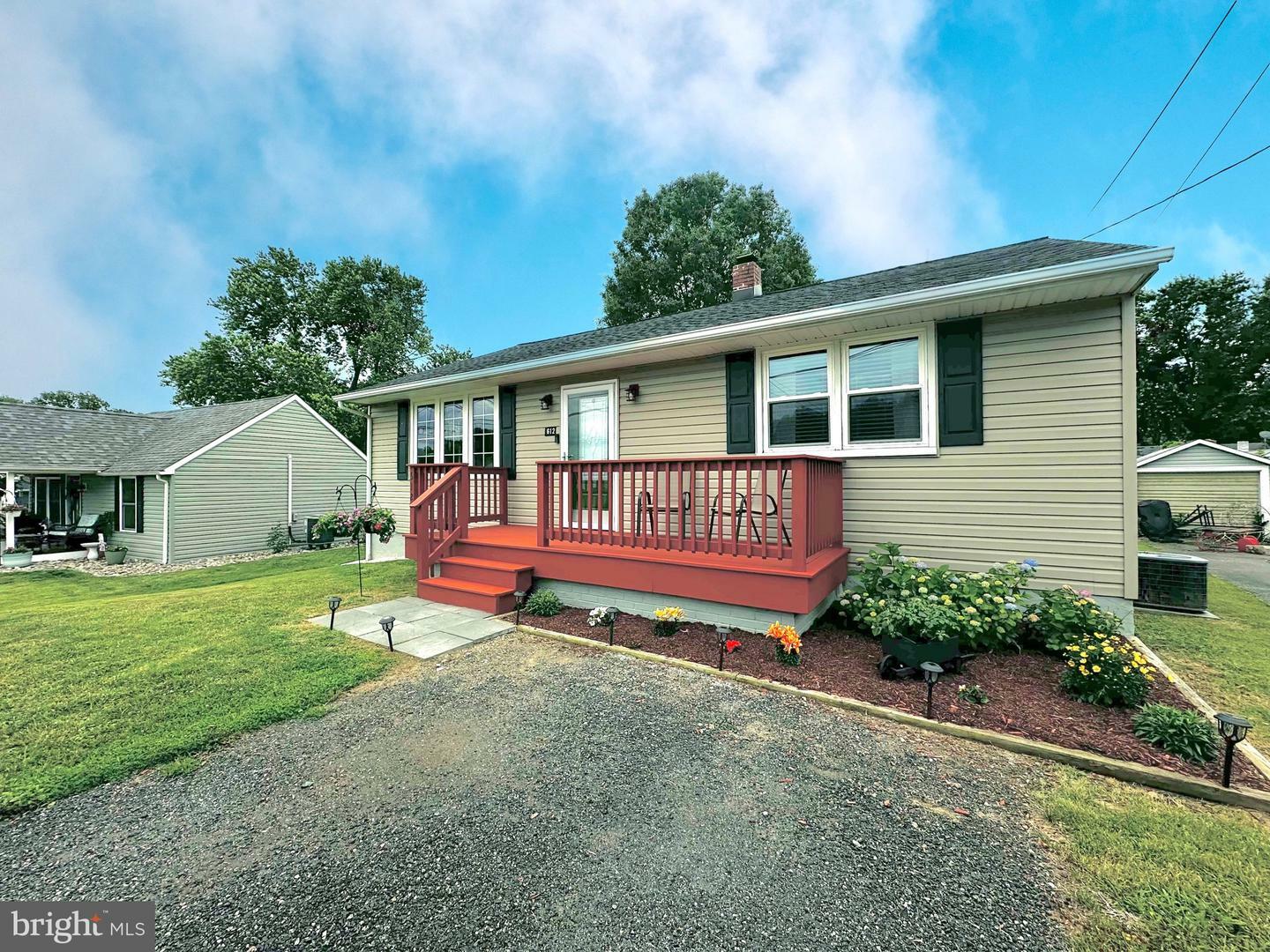 Property Photo: 612 Richmond Street MD 21903