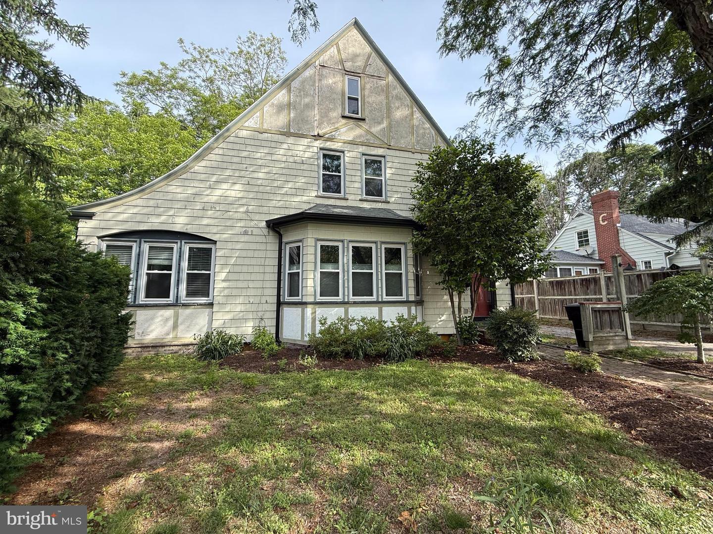 Property Photo:  701 Parkway Avenue  MD 21804 