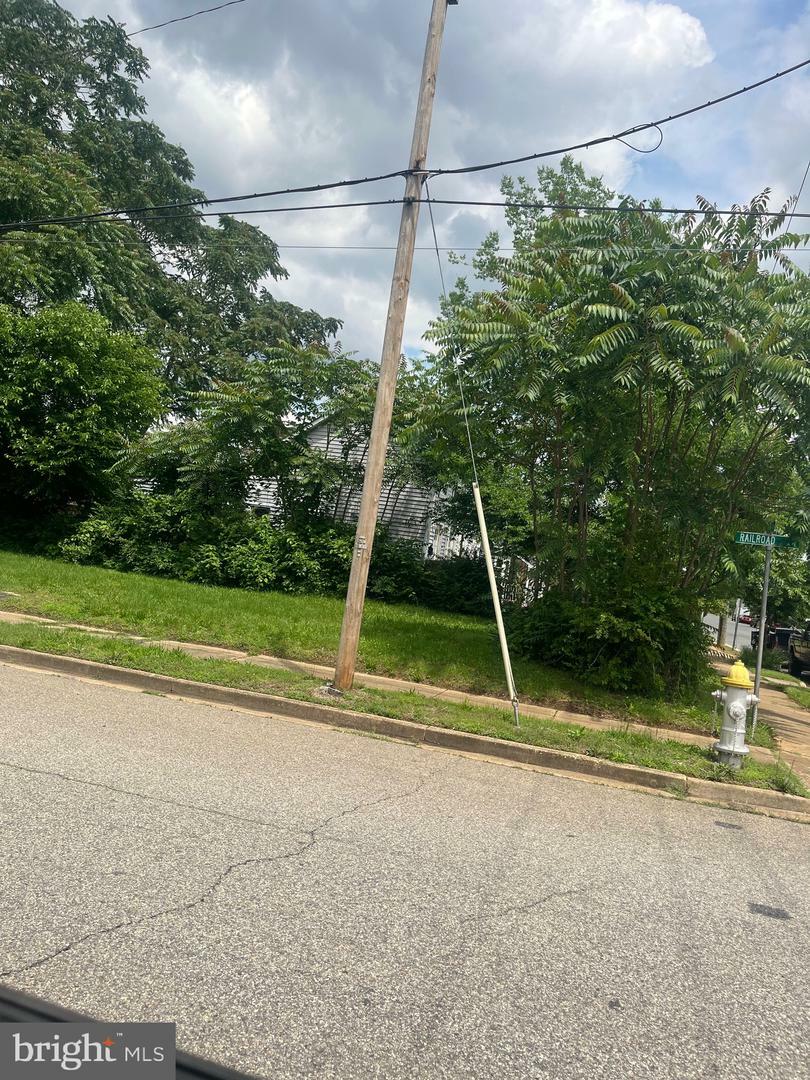 Property Photo: 1214 Railroad Avenue VA 22401