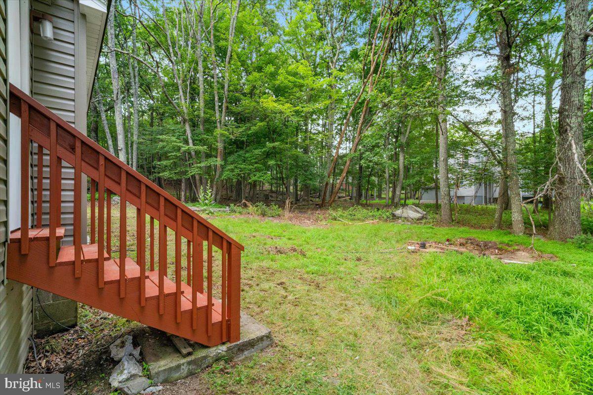 Property Photo: 134 Halfmoon Lane PA 18302