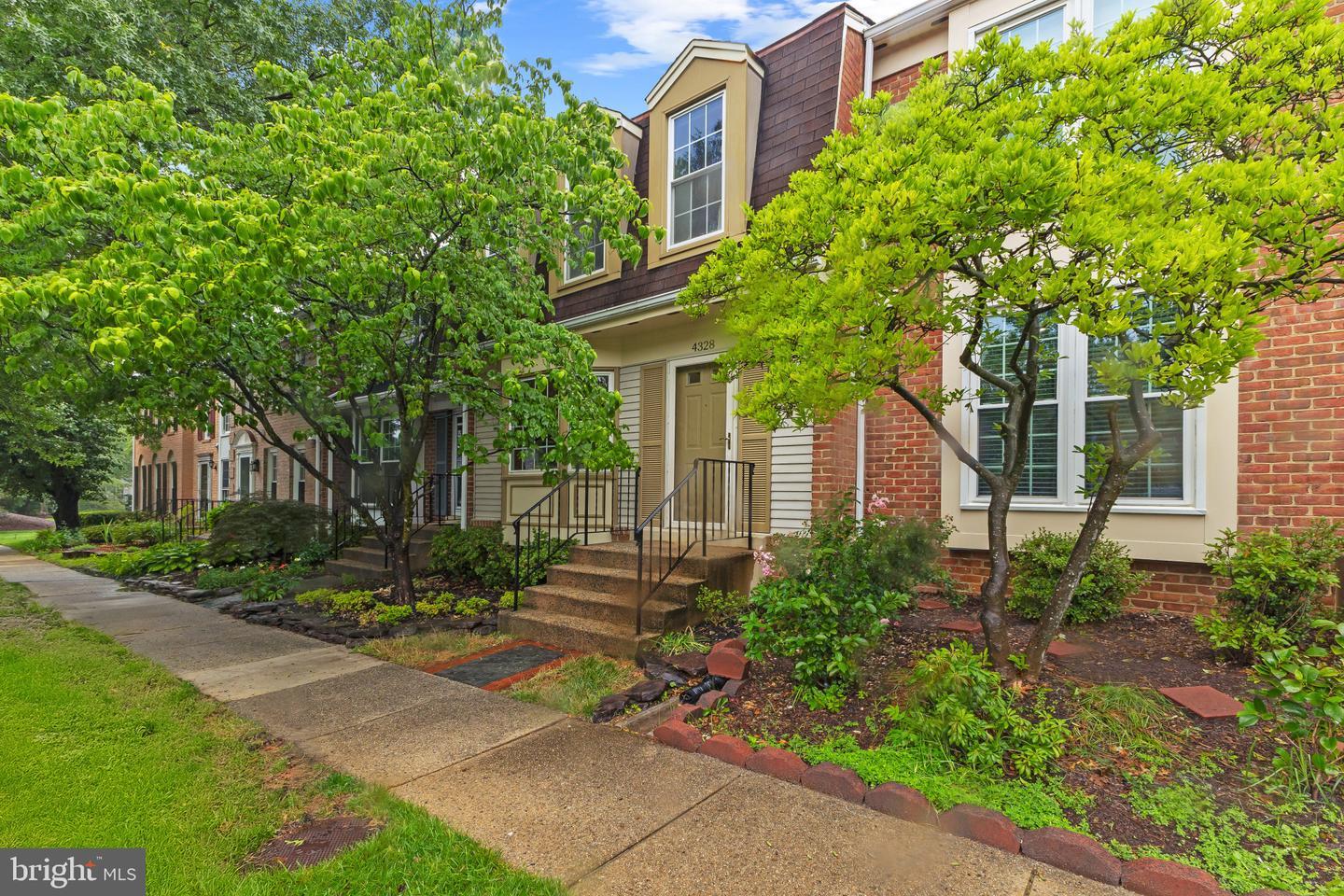 4328 Marjoram Court  Alexandria VA 22310 photo