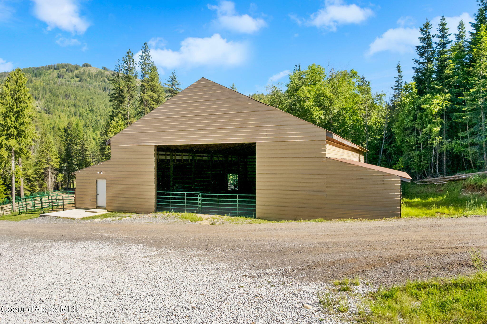 Property Photo: 1446 Sagle Creek Rd ID 83860