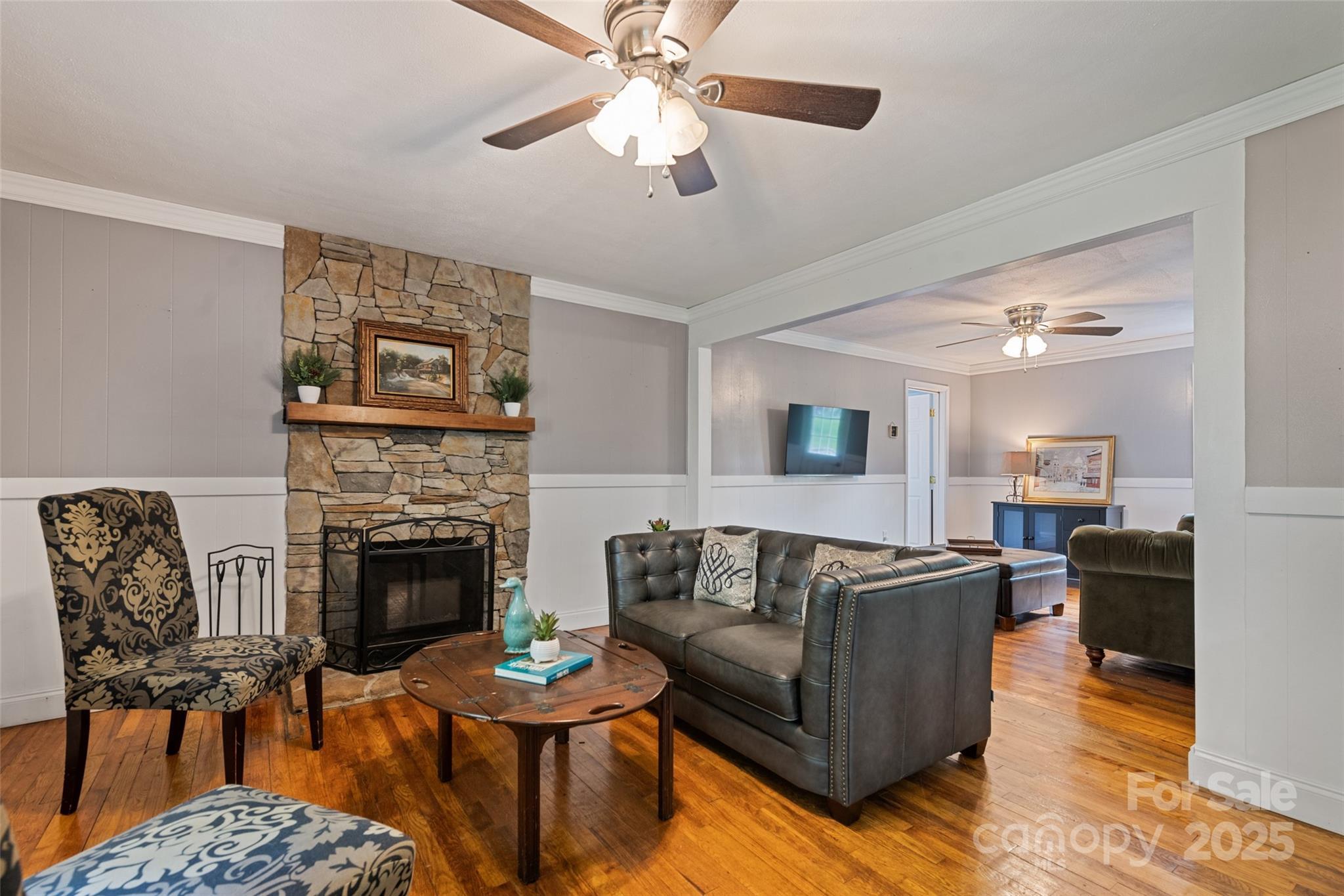 48 Medford Avenue  Waynesville NC 28786 photo