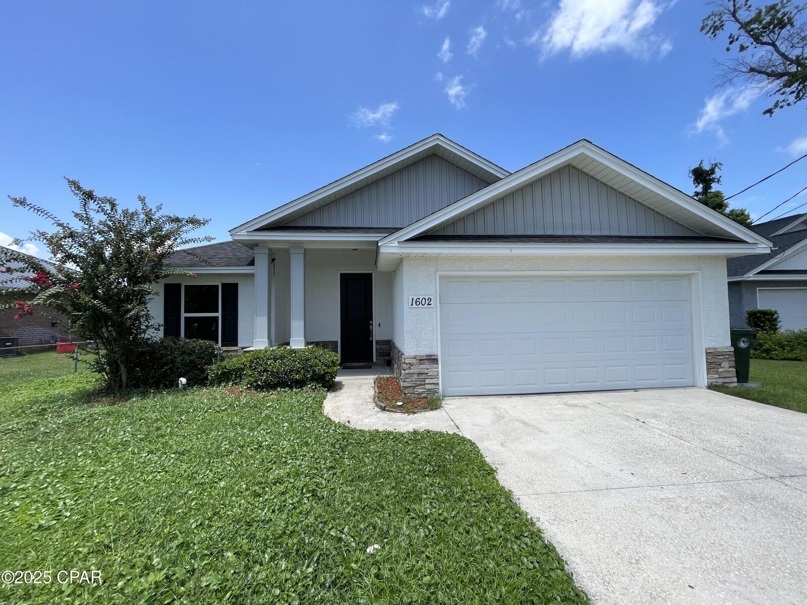 Property Photo: 1602 E 9th Street FL 32444