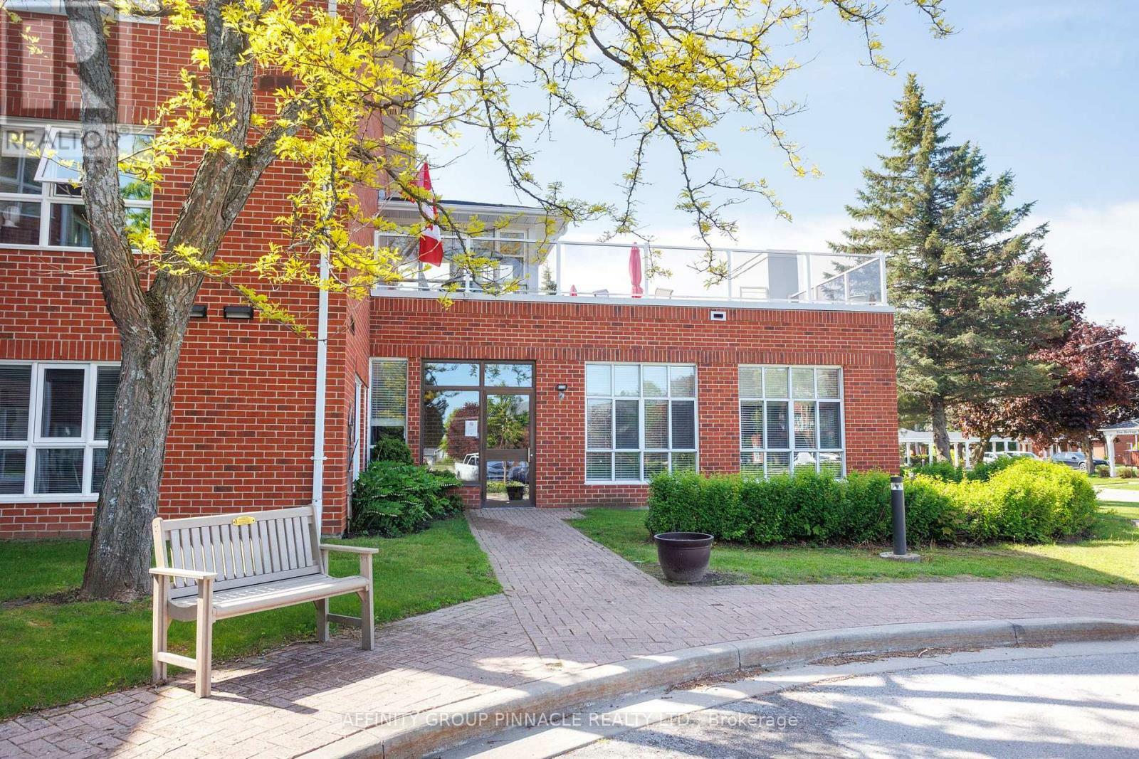 Property Photo: 4 Heritage Way 203 ON K9V 5Z2