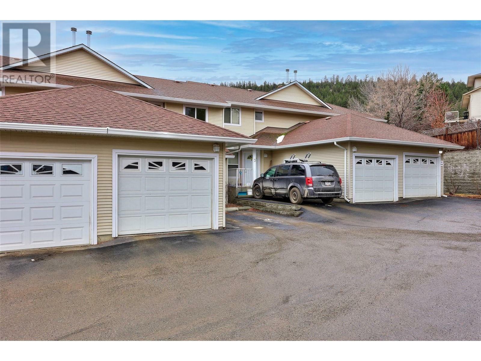 Property Photo: 1920 Hugh Allan Drive 2 BC V1S 1Y5