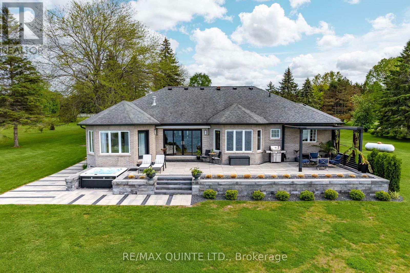 Property Photo: 2400 County Rd 3 ON K0K 1L0