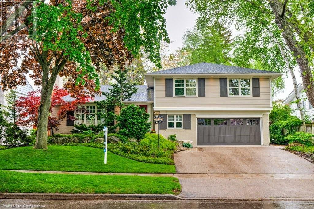 Property Photo:  237 Penn Drive  ON L7N 2B9 