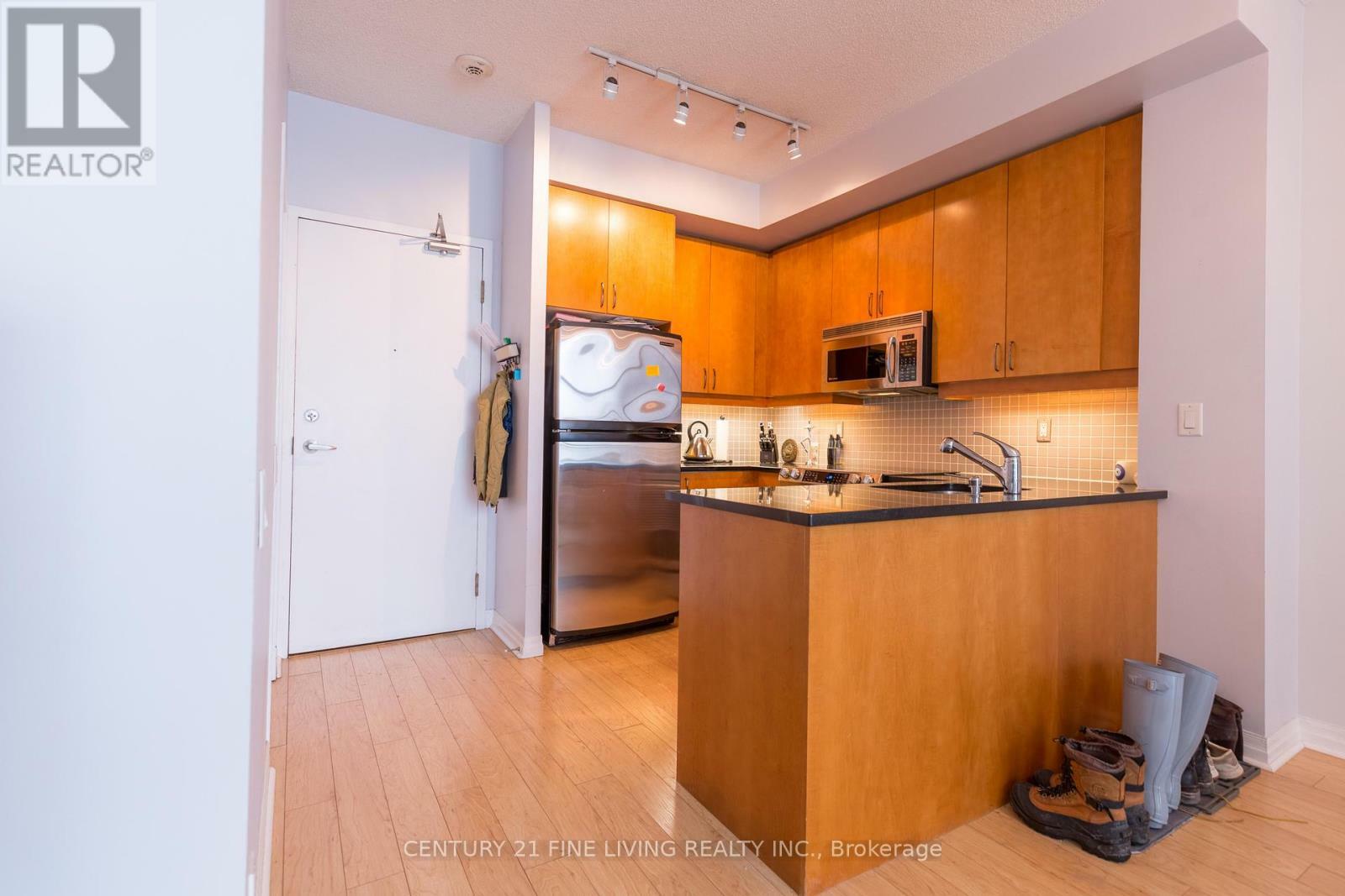 Photo de la propriété: 901 Queen Street West 419 ON M6J 3X4