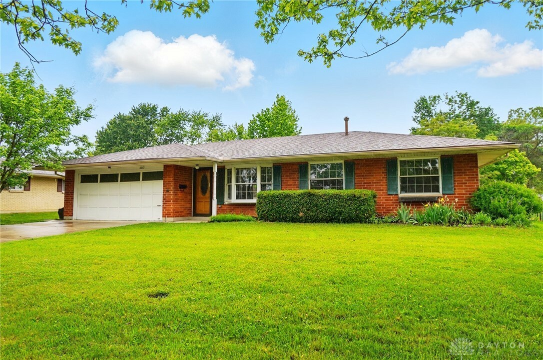 Property Photo:  2213 Southlea Drive  OH 45459 