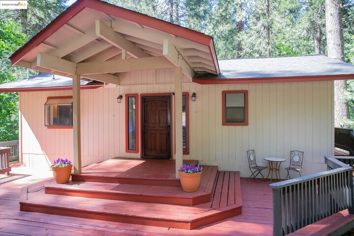 Property Photo: 24327 Kewin Mill Rd CA 95370