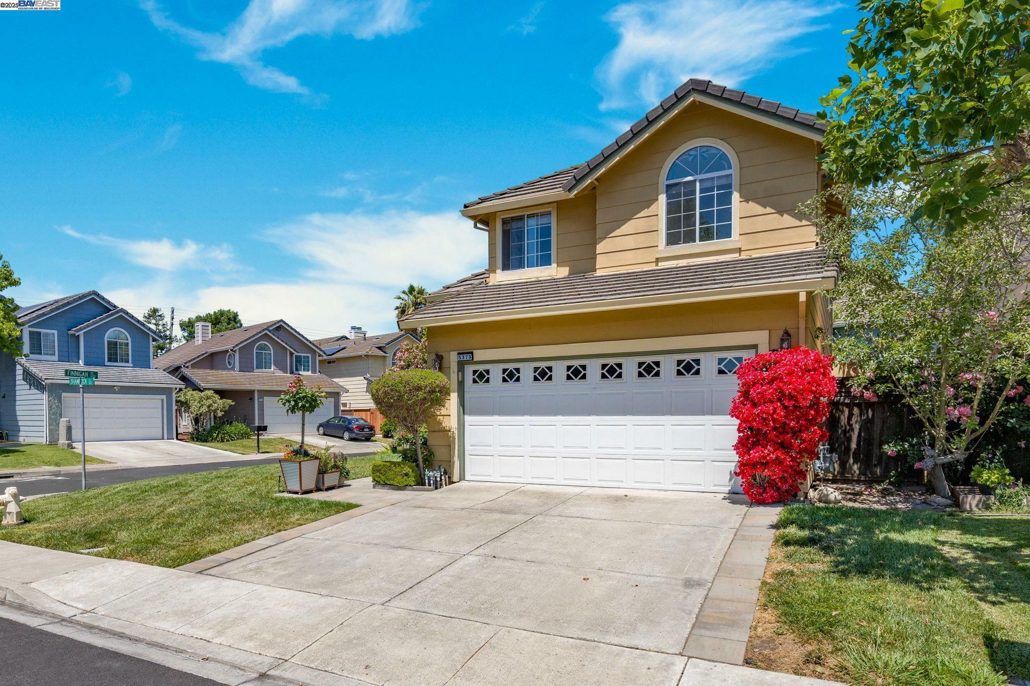 Property Photo: 5373 Shamrock Cmn CA 94555