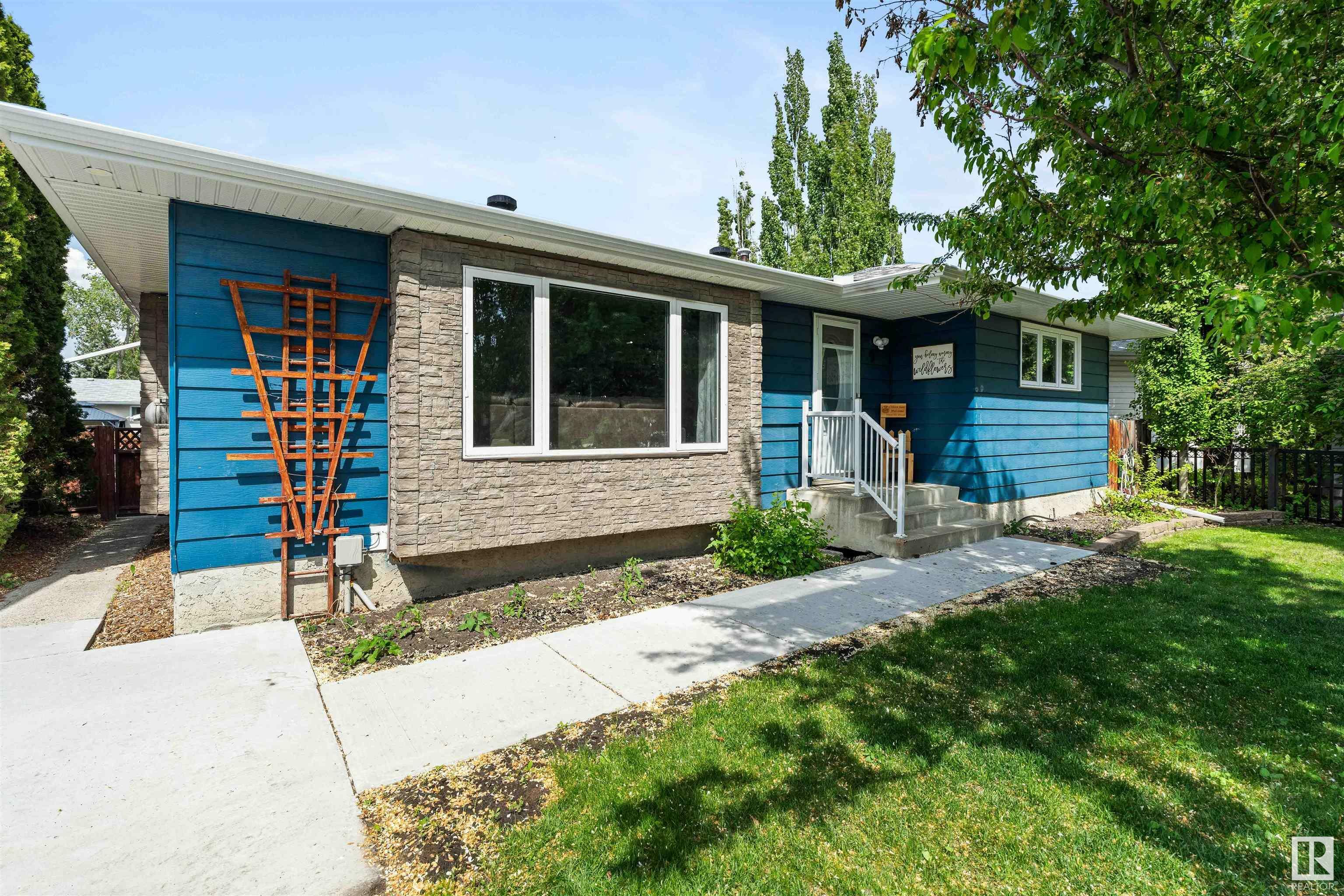 Property Photo: 9 Blairmore Place AB T7X 1H1