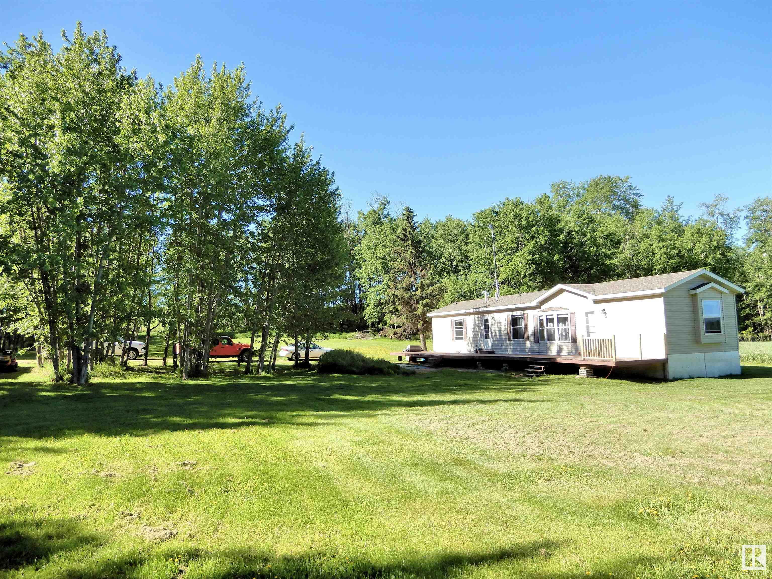 58518 Rge Rd 60  Rural Barrhead County AB T7N 1N3 photo