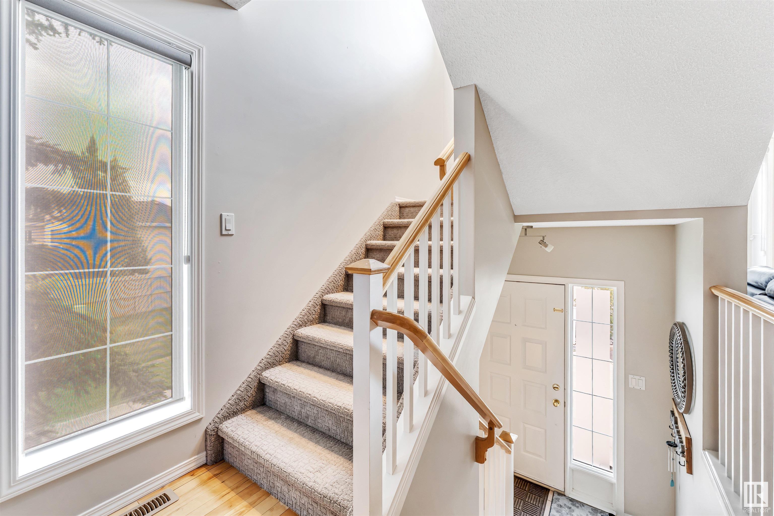 Property Photo: 11717 9B Avenue NW 28 AB T6J 7B7