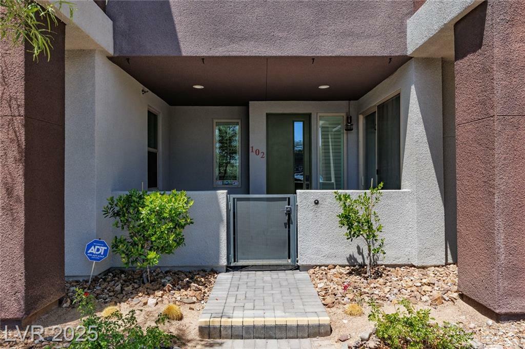 Property Photo: 1254 Venue Street 102 NV 89135