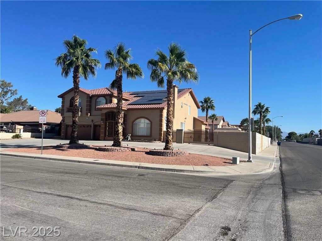 7020 King Solomons Court  Las Vegas NV 89117 photo
