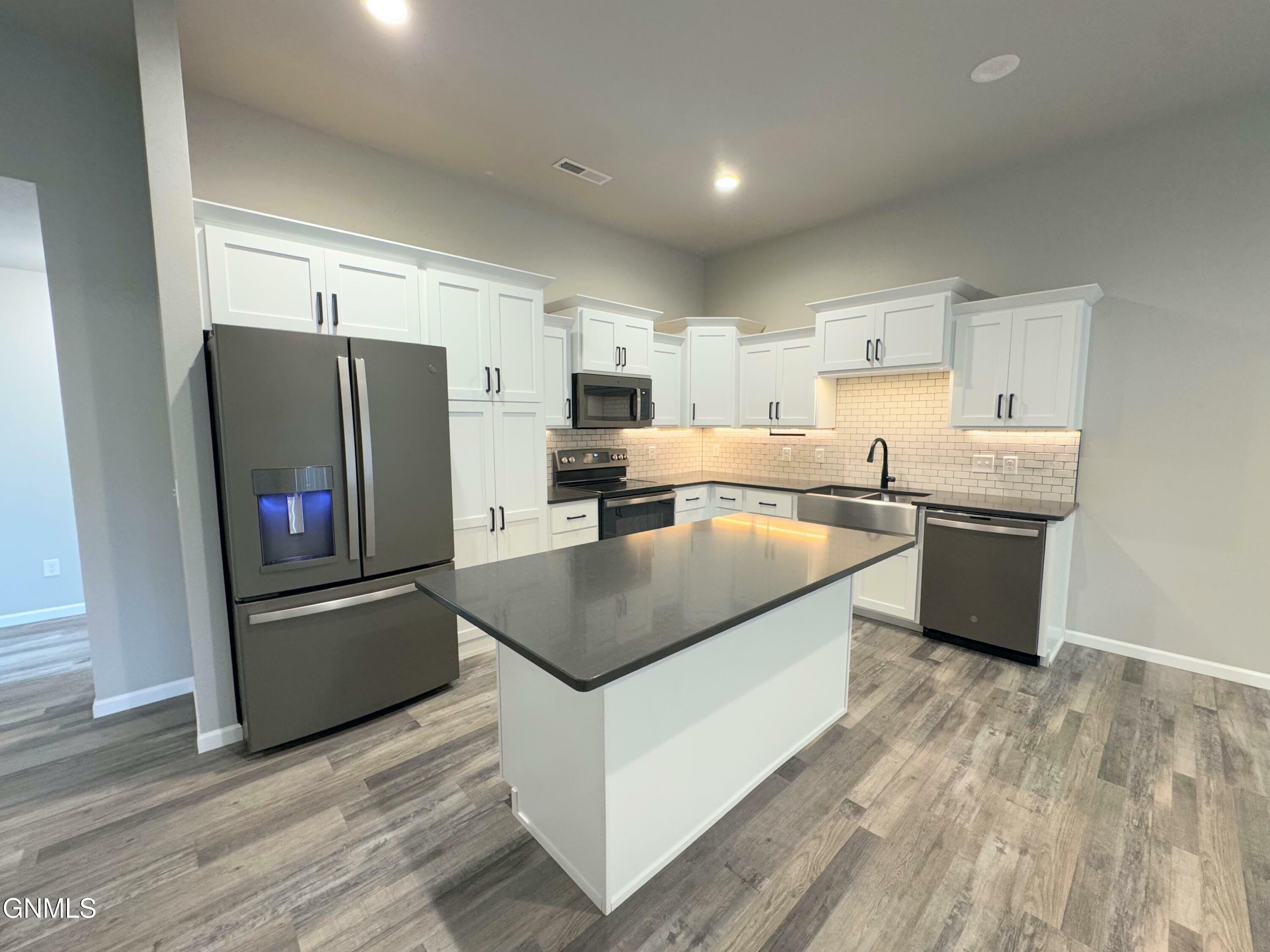 Property Photo: 103 Kenner Loop ND 58504