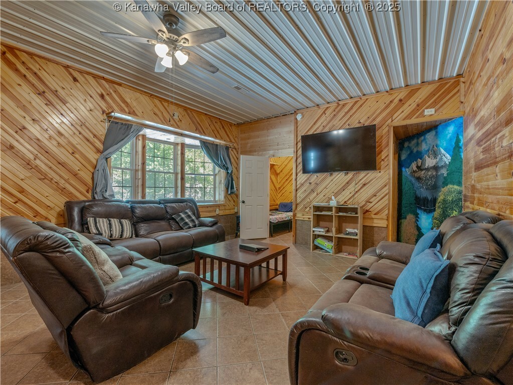Property Photo: 1783 Horse Creek Road WV 25565