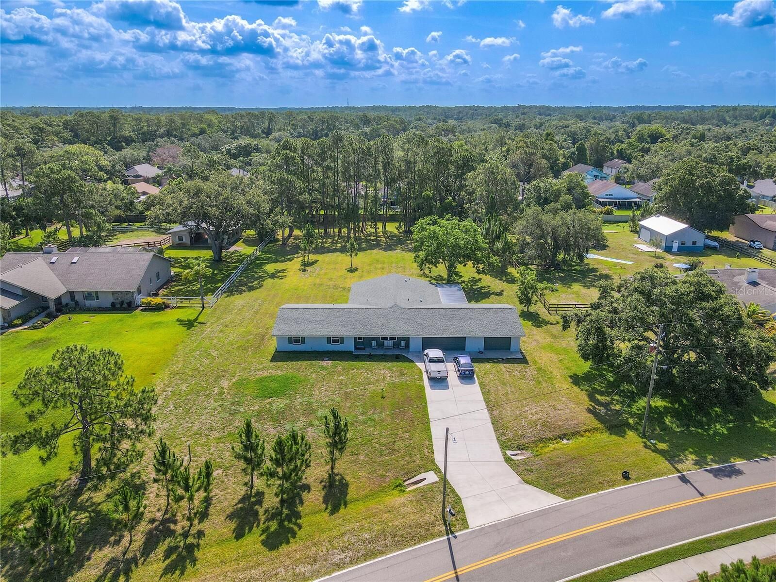 Property Photo:  12220 Twin Branch Acres Road  FL 33626 