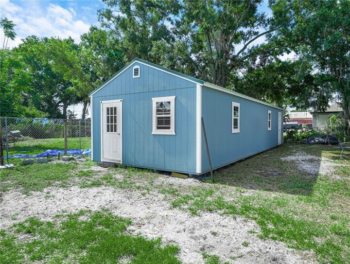 Property Photo: 2120 Dille Street FL 33815