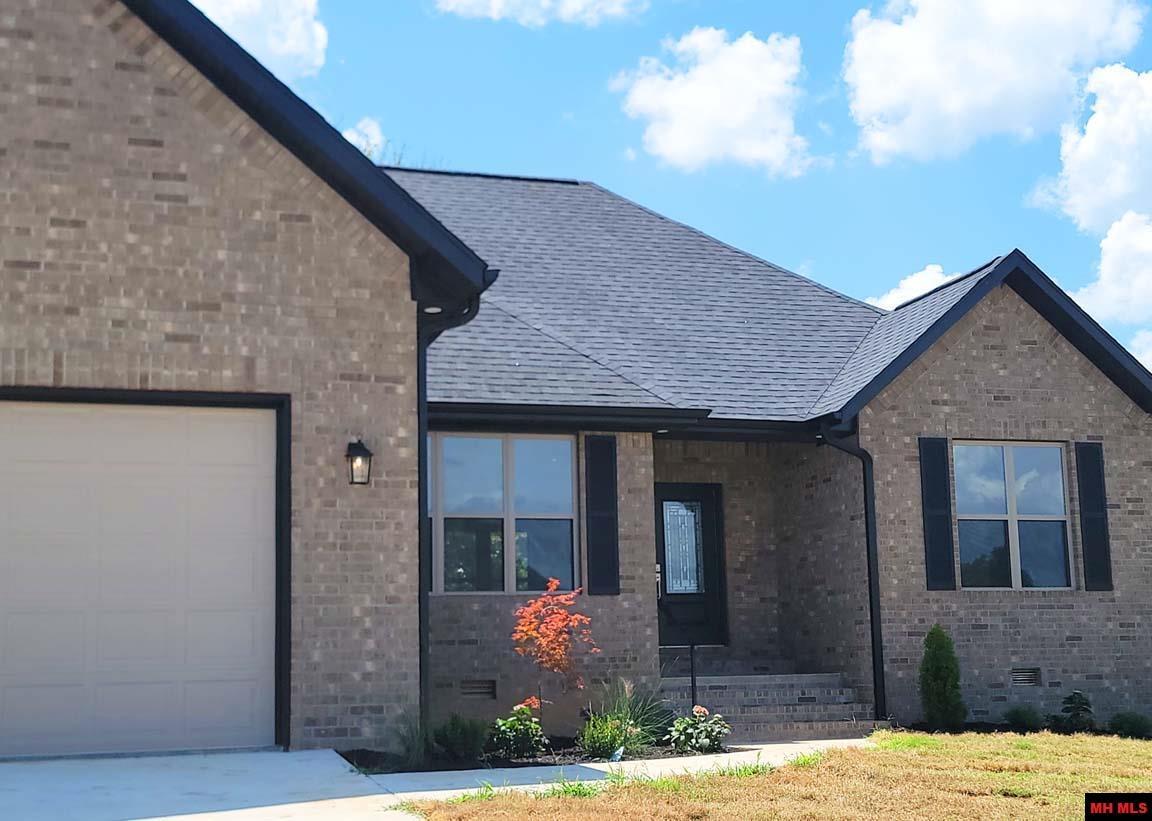 Property Photo: 238 S Sheeks Drive AR 72653
