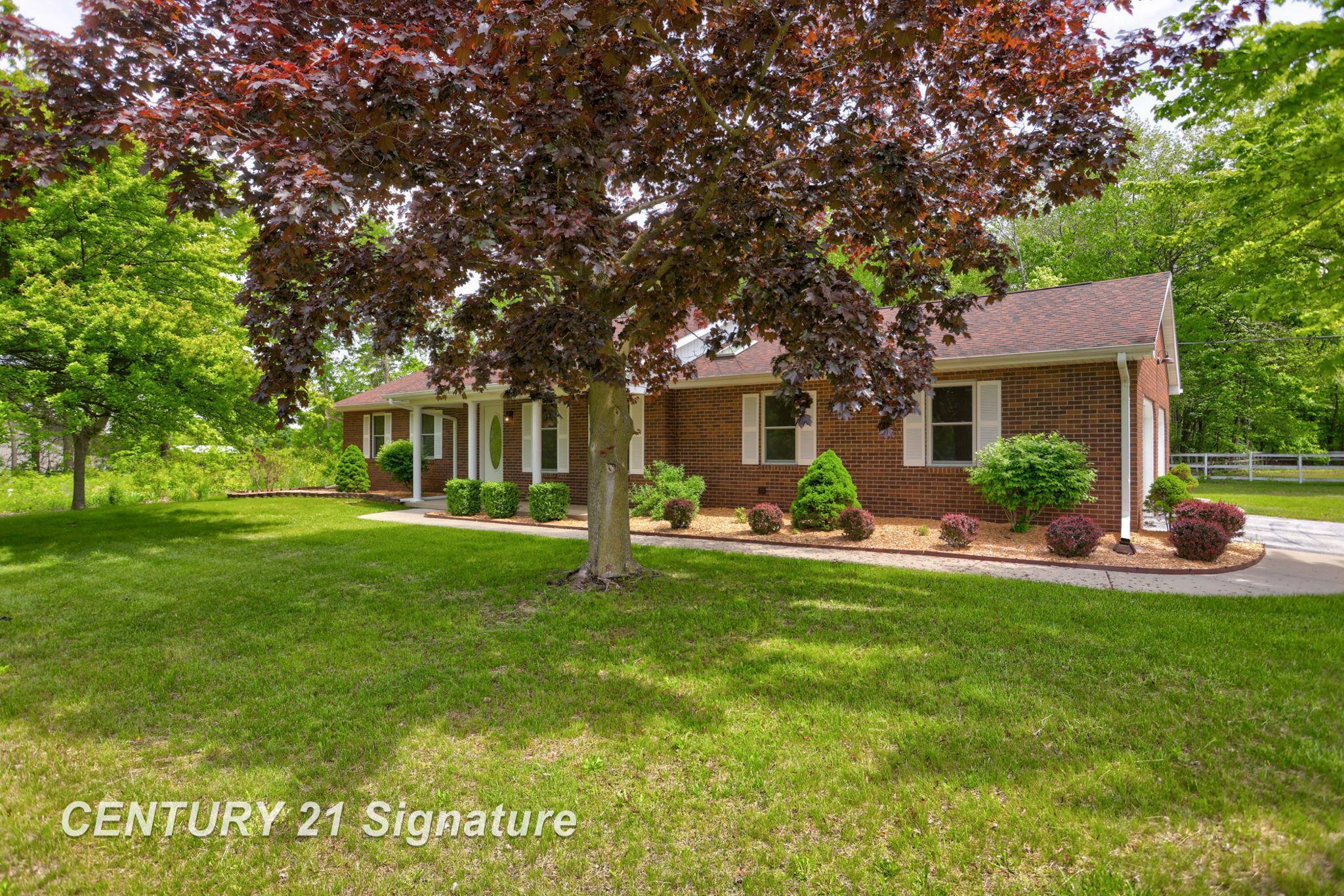 Property Photo: 4769 S Fordney Road MI 48626