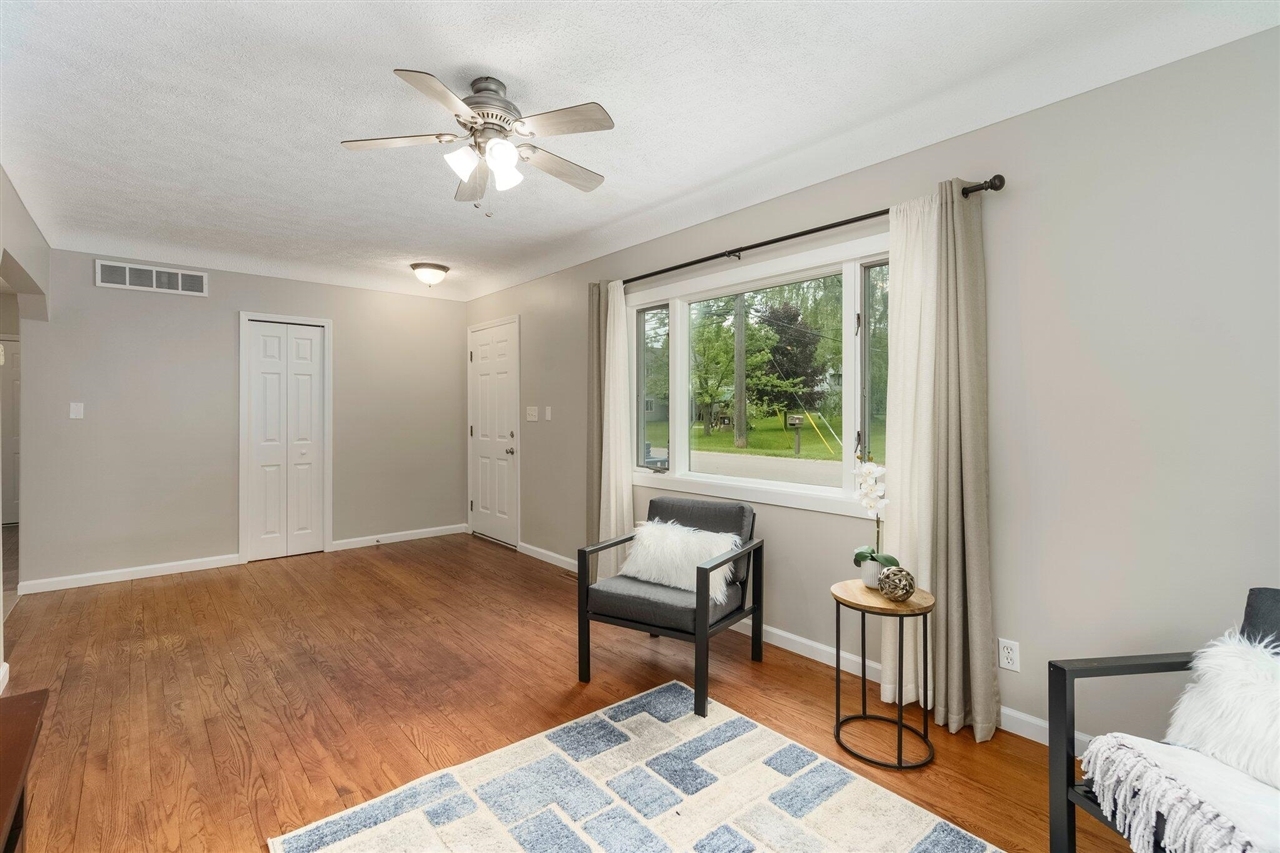 Property Photo: 4121 Quebec Street MI 48326