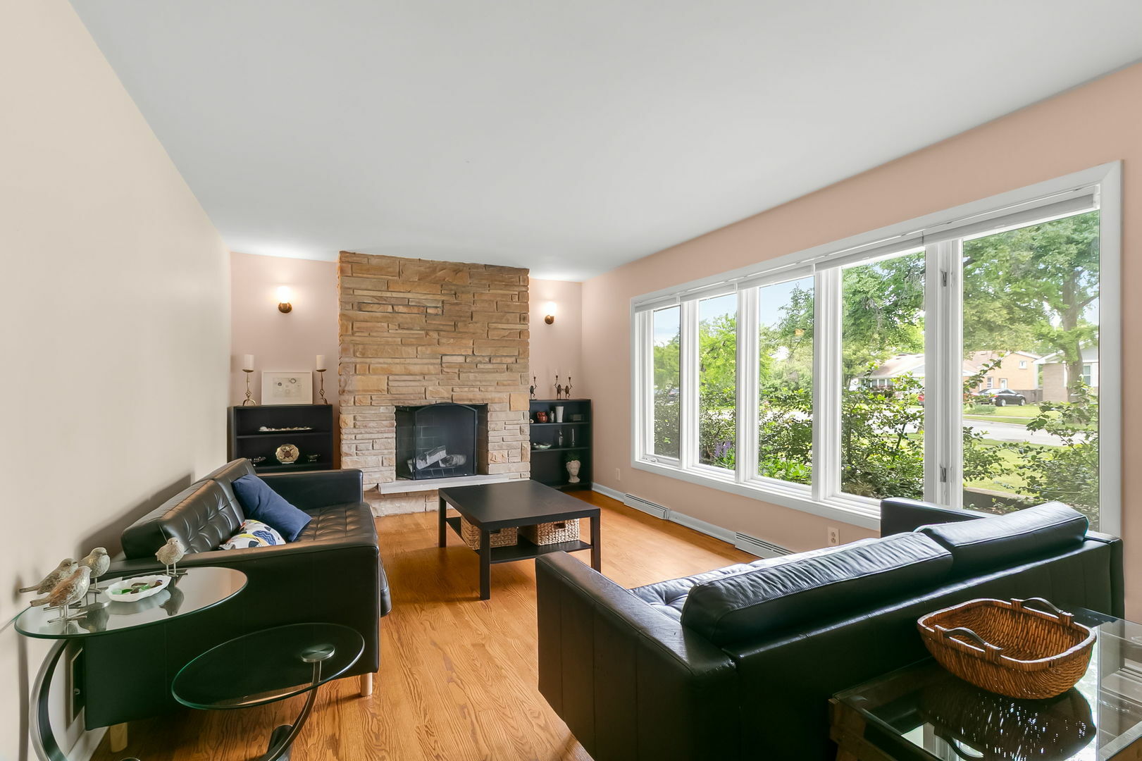Property Photo: 464 Northgate Court IL 60546