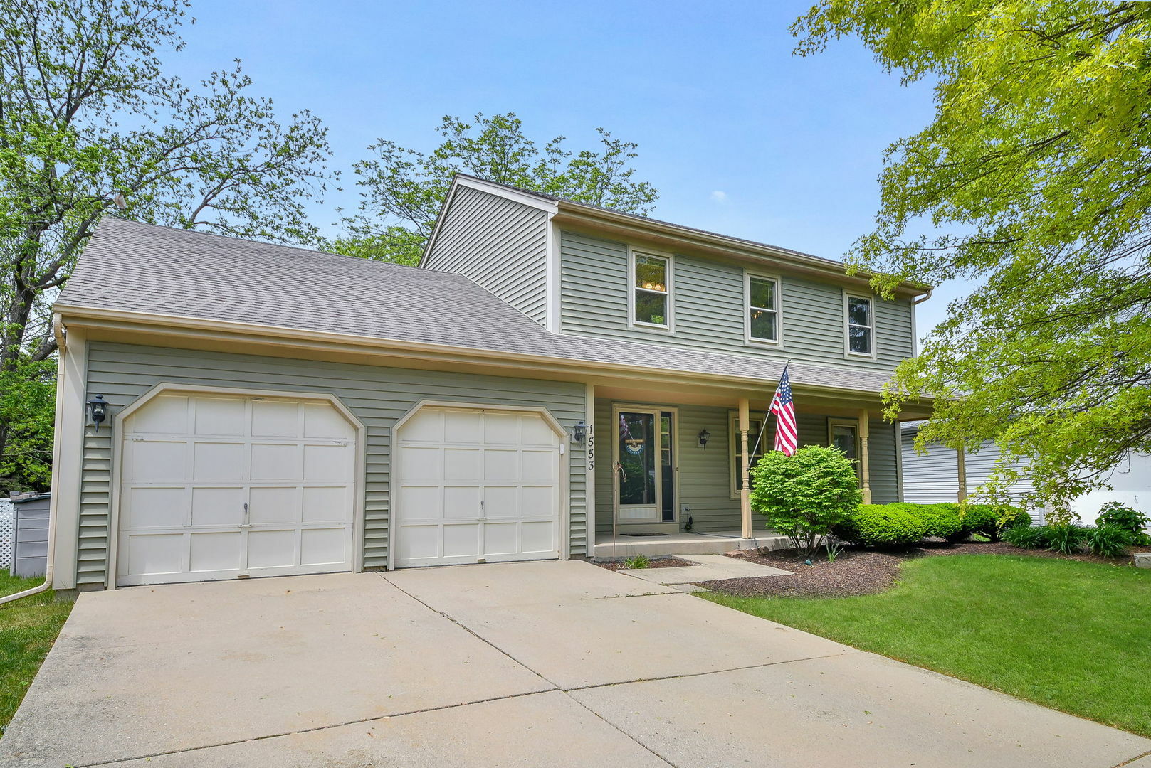 Property Photo:  1553 Marquette Avenue  IL 60565 