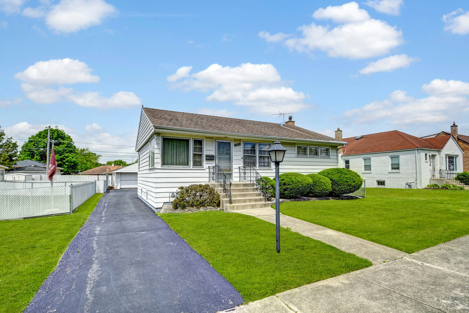 Property Photo: 9124 S 54th Court IL 60453